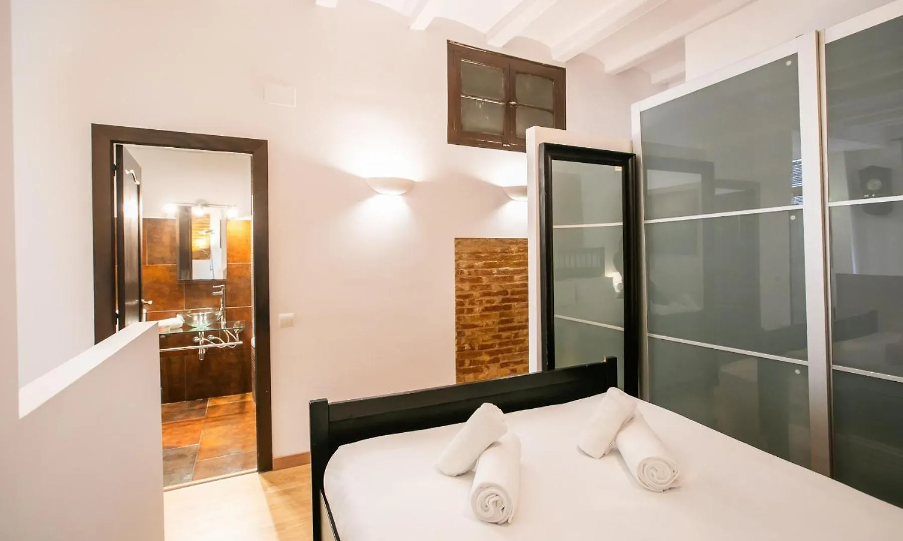 12Gra1070 - Cozy Flat In The Heart Of Gracia! Apartment Barcelona